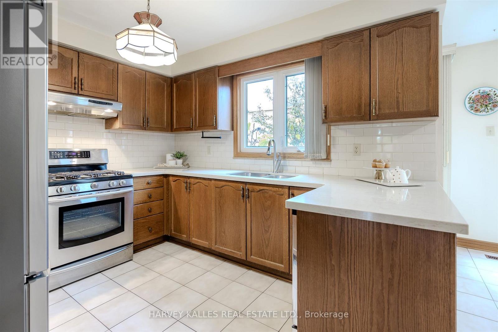 113 Cabaletta Crescent, Vaughan, Ontario  L4L 6L1 - Photo 16 - N12478420