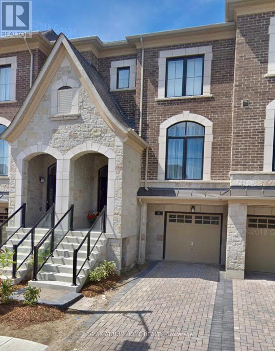31 DUNCOMBE LANE, Richmond Hill, Ontario