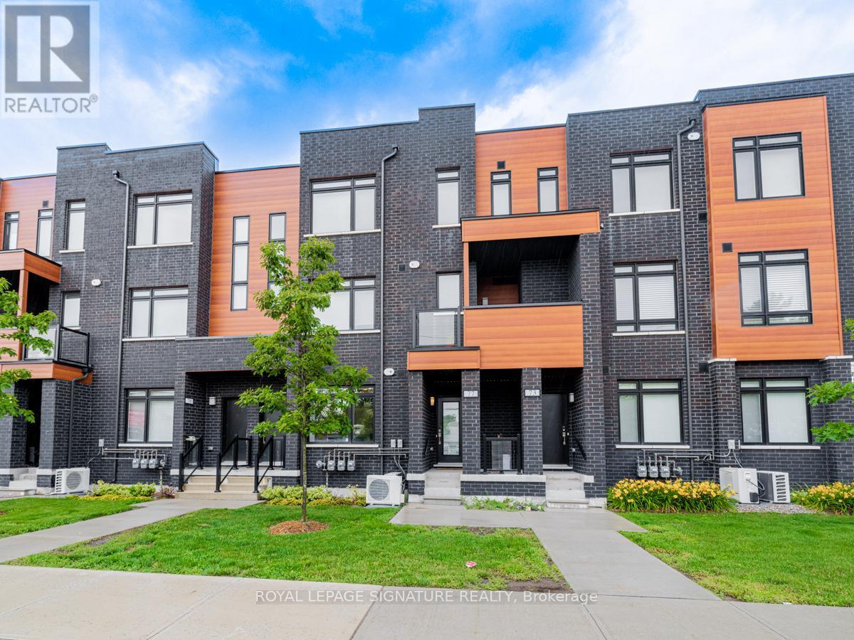 77 - 370c Red Maple Road, Richmond Hill, Ontario  L4C 6P5 - Photo 2 - N12478464