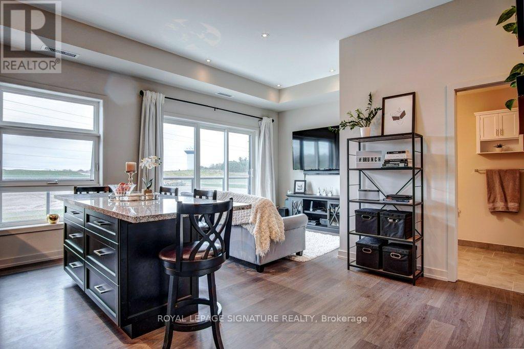 422 - 555 William Graham Drive, Aurora, Ontario  L4G 3H9 - Photo 6 - N12478502