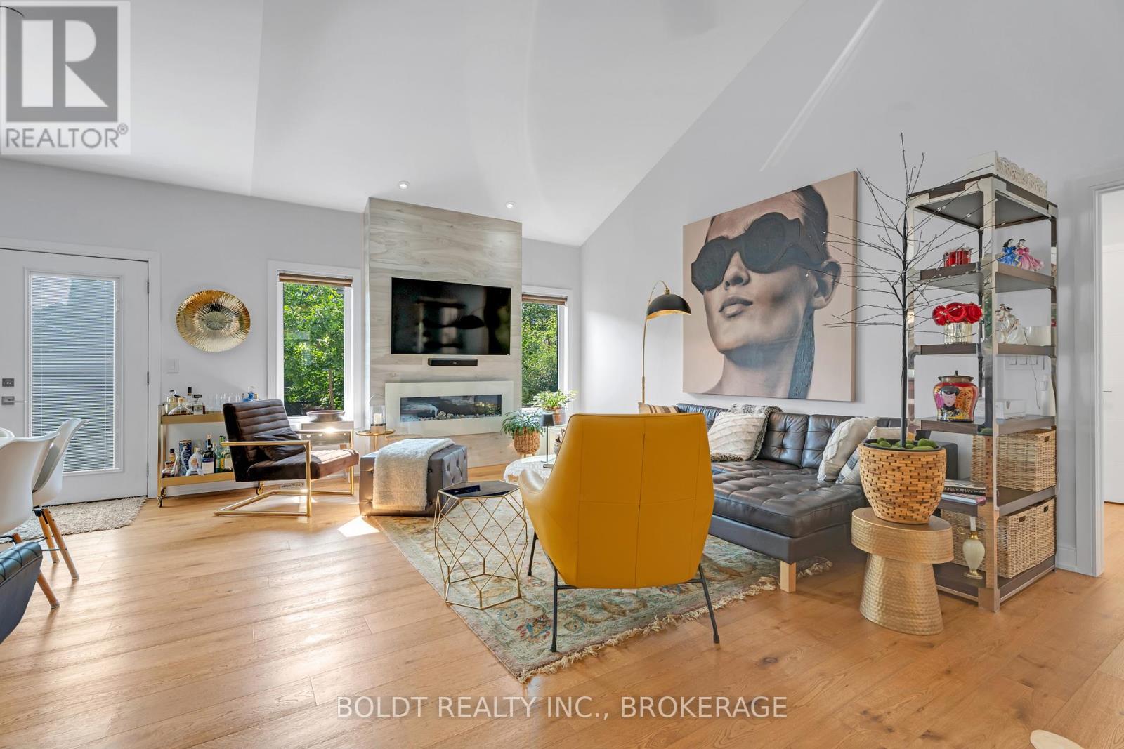 75 Parkside Drive, St. Catharines, Ontario  L2M 0B2 - Photo 11 - X12478522