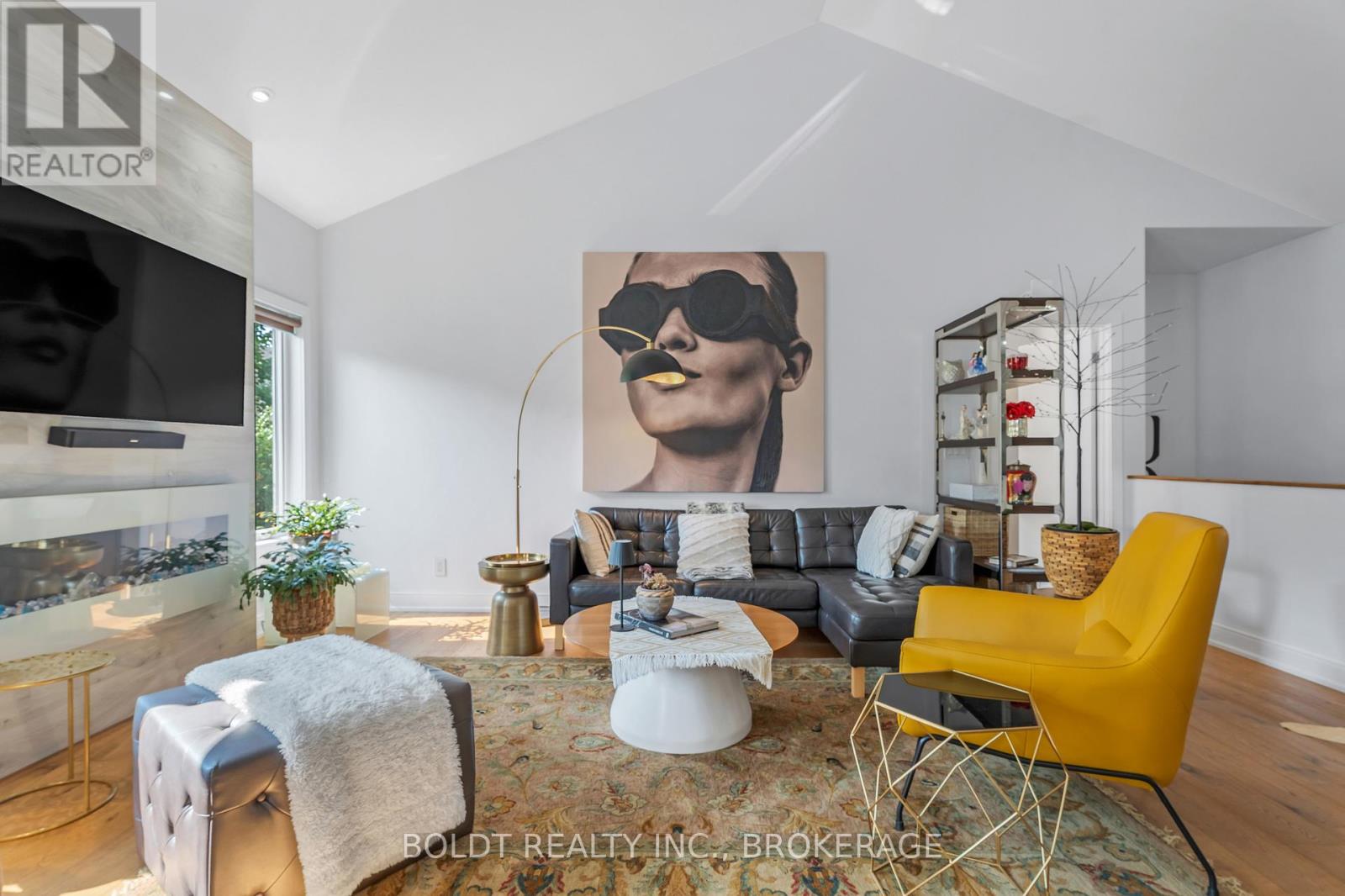 75 Parkside Drive, St. Catharines, Ontario  L2M 0B2 - Photo 12 - X12478522