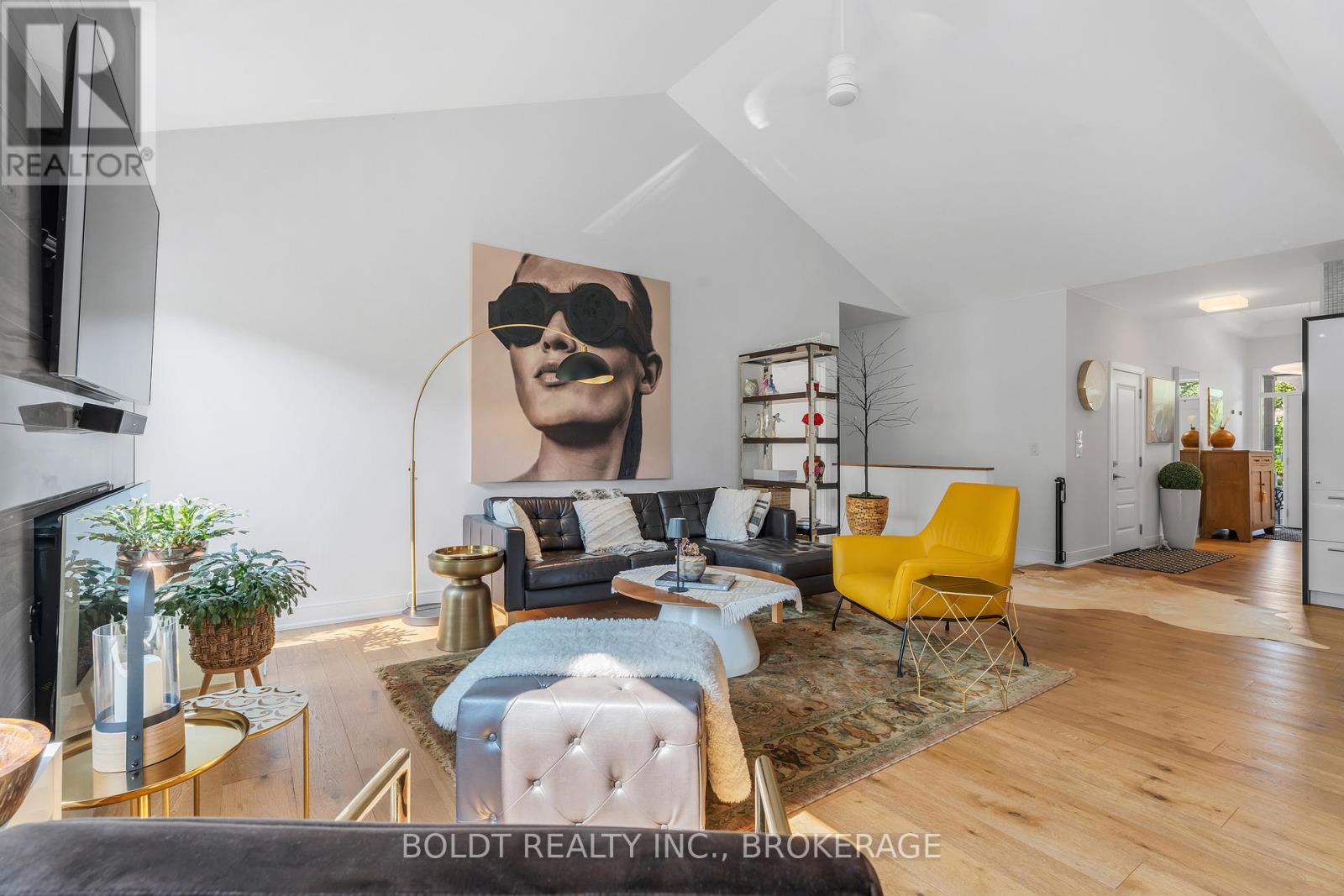 75 Parkside Drive, St. Catharines, Ontario  L2M 0B2 - Photo 13 - X12478522