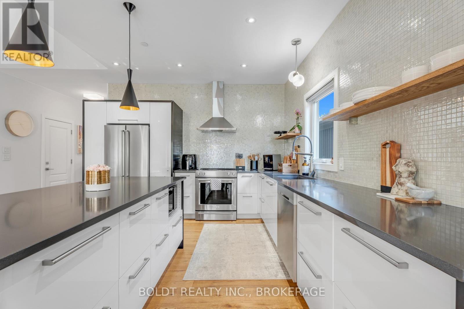 75 Parkside Drive, St. Catharines, Ontario  L2M 0B2 - Photo 15 - X12478522