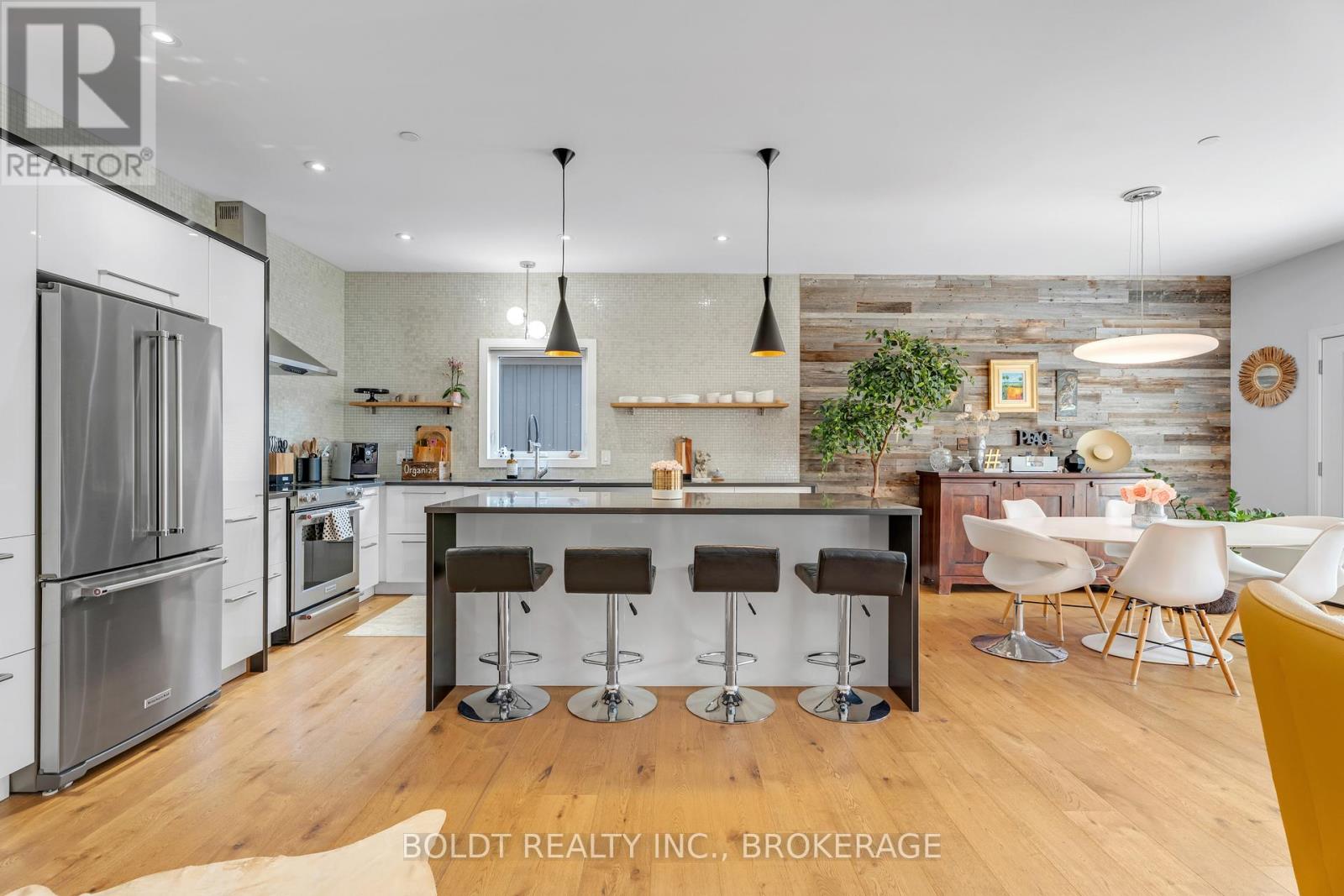 75 Parkside Drive, St. Catharines, Ontario  L2M 0B2 - Photo 17 - X12478522