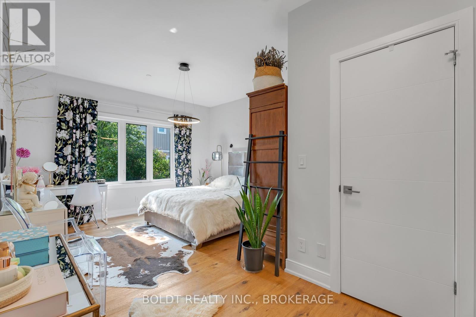 75 Parkside Drive, St. Catharines, Ontario  L2M 0B2 - Photo 18 - X12478522