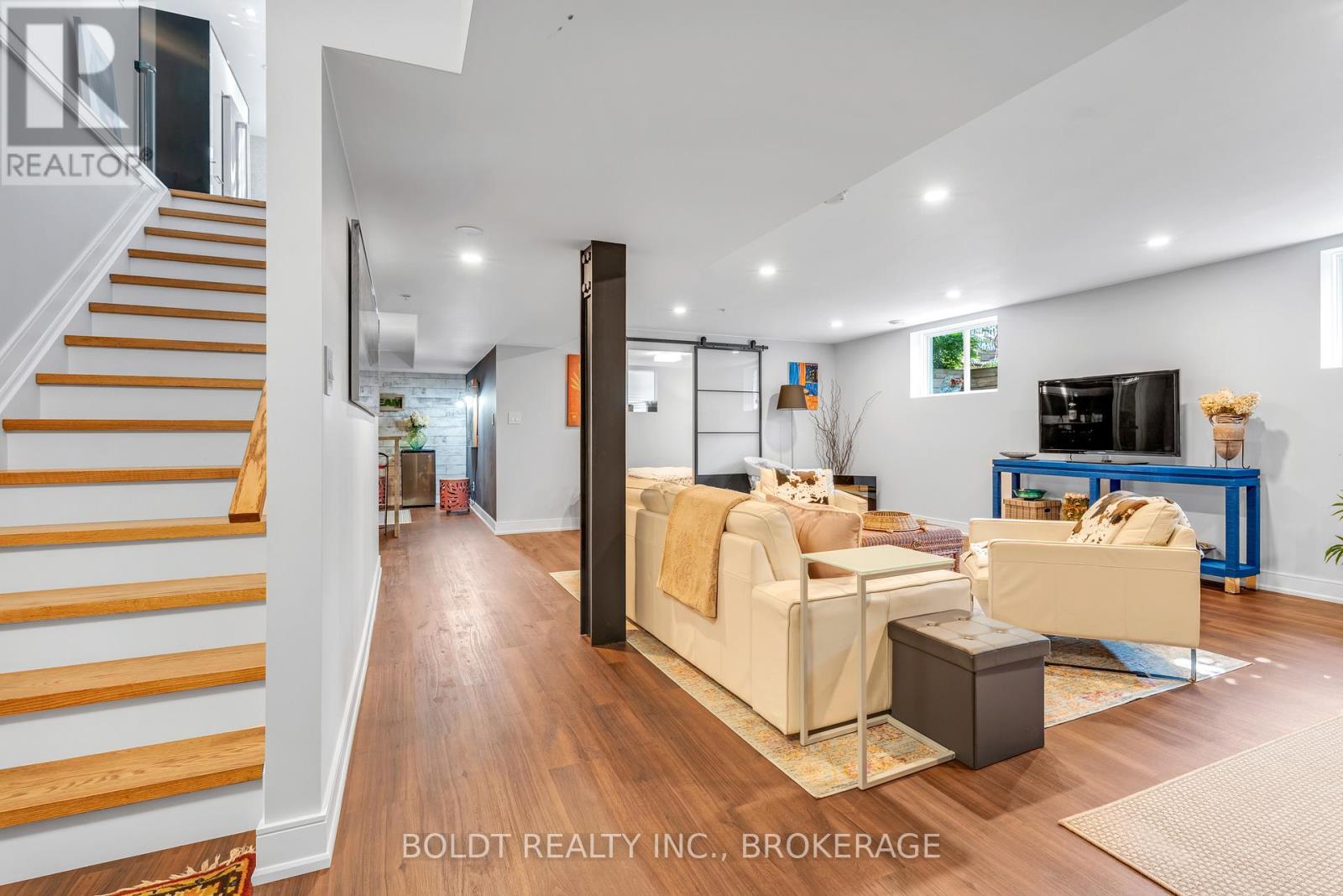 75 Parkside Drive, St. Catharines, Ontario  L2M 0B2 - Photo 21 - X12478522