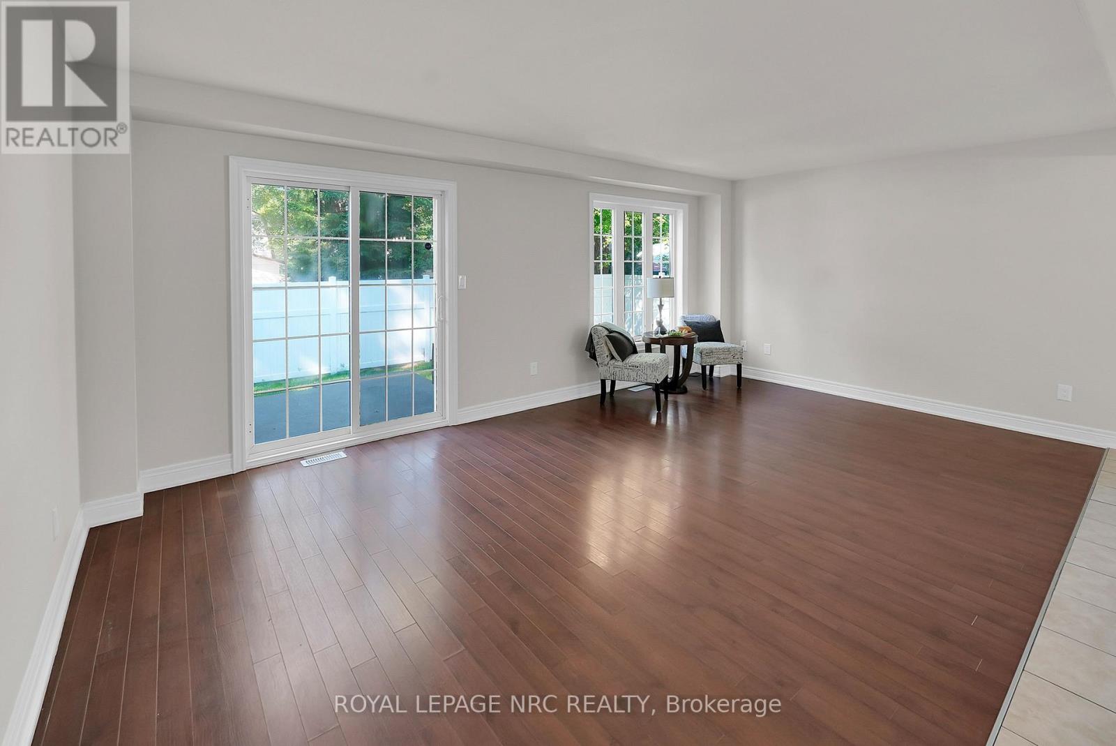 58 Queens Circle, Fort Erie, Ontario  L0S 1B0 - Photo 7 - X12478622