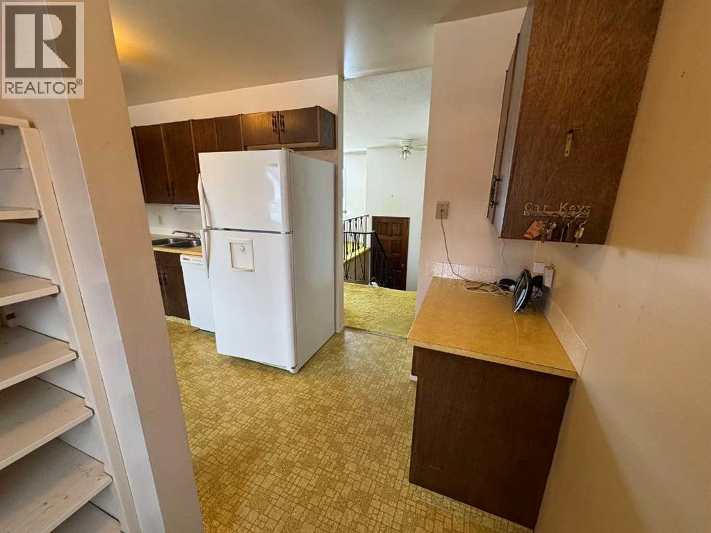 Property at 8005 94 Street image 2