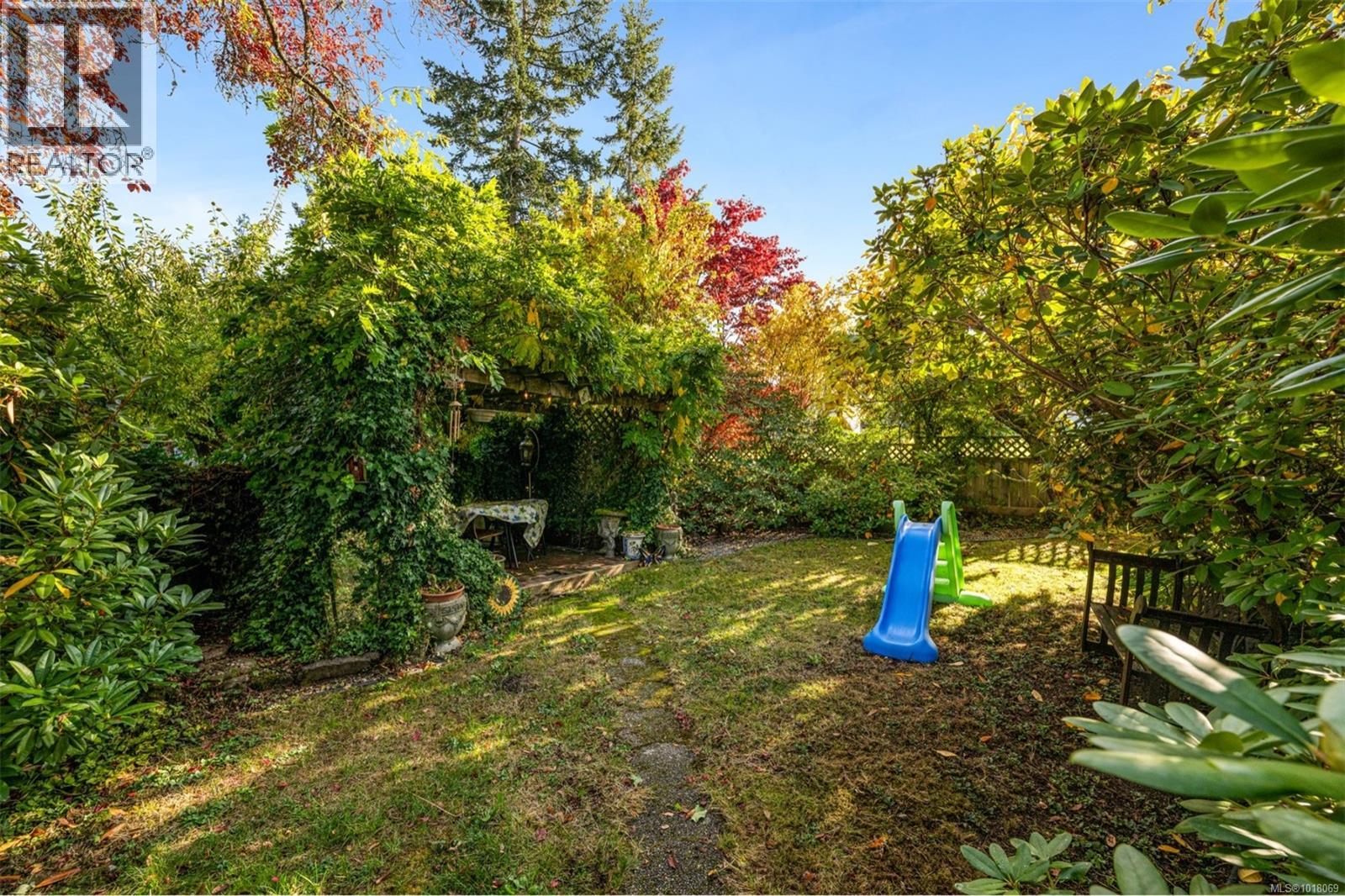1680 Austin Pl, Cowichan Bay, British Columbia  V0R 1N1 - Photo 64 - 1018069