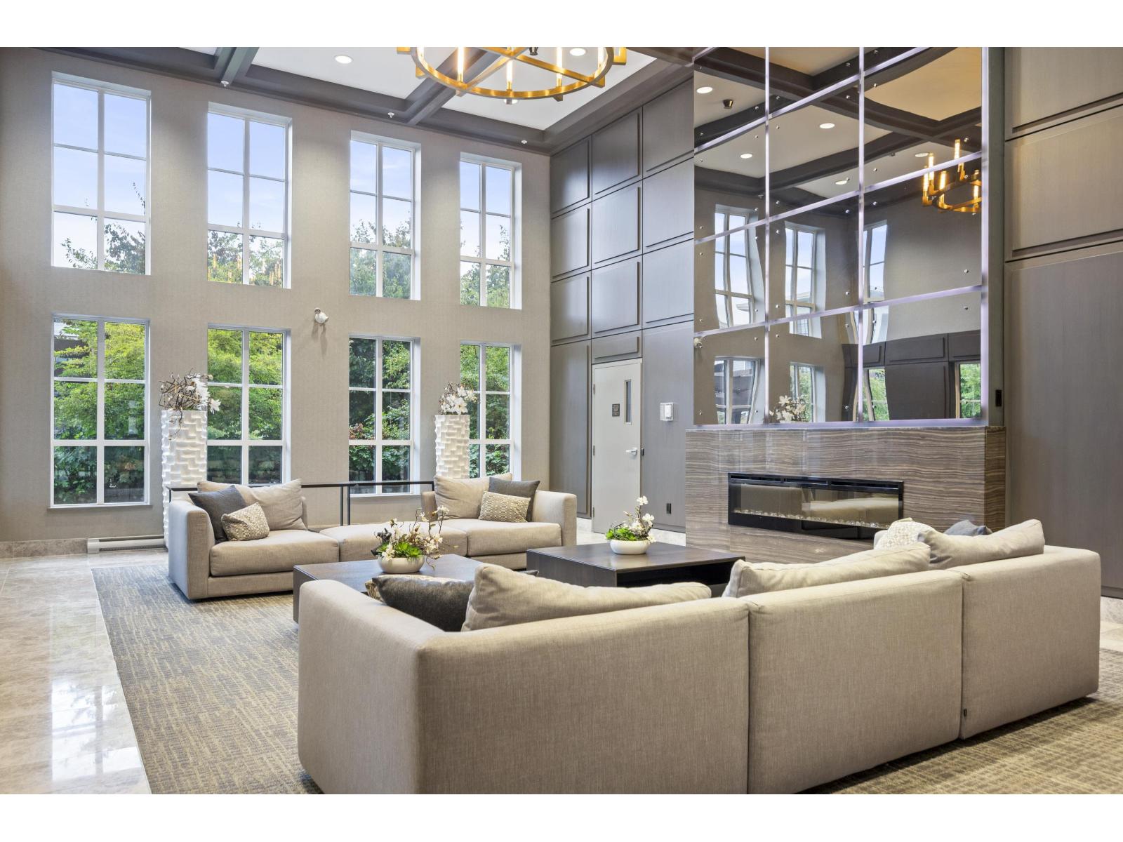 212 15137 33 Avenue, White Rock, British Columbia  V3Z 0Y1 - Photo 3 - R3061317