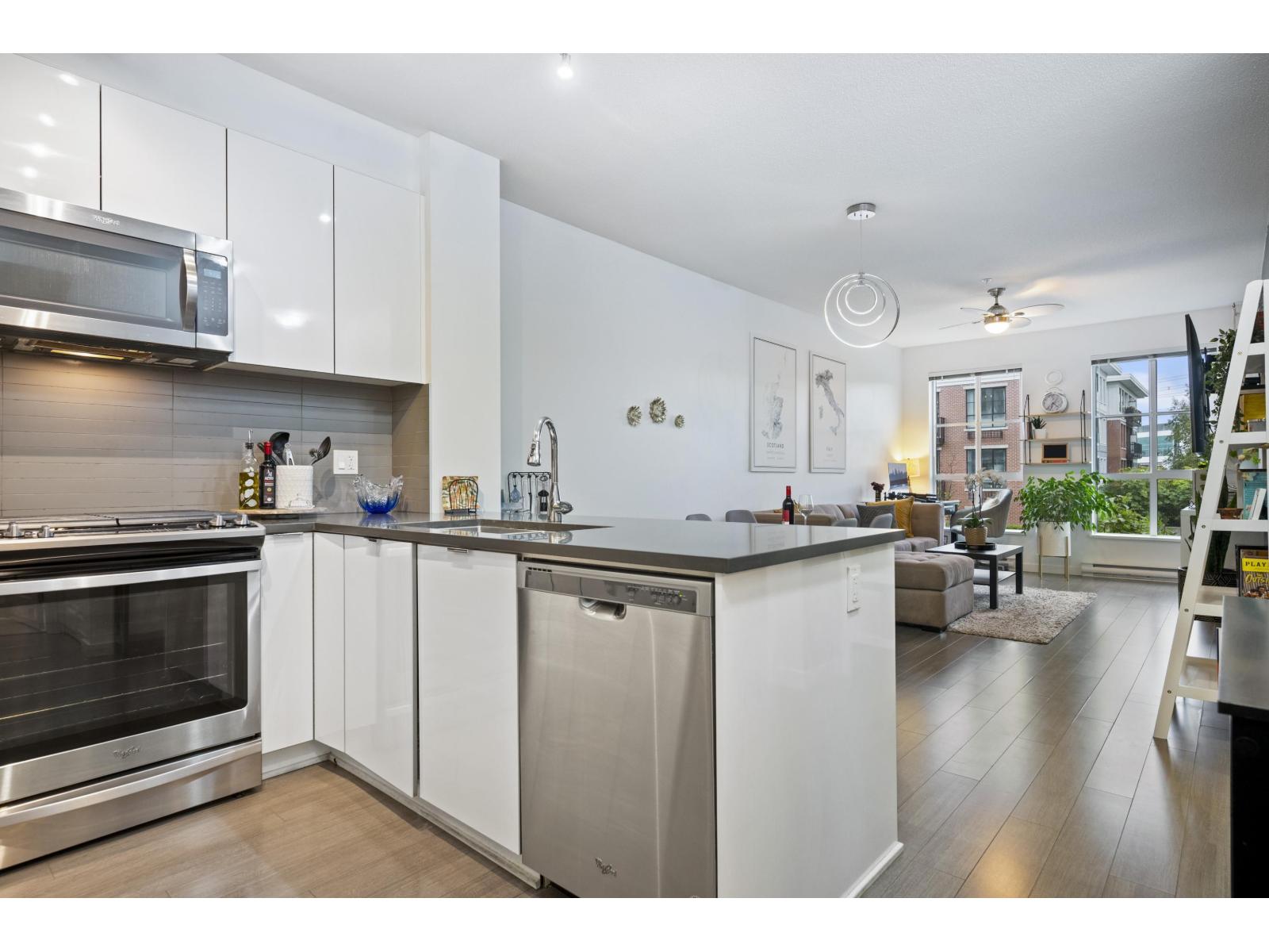 212 15137 33 Avenue, White Rock, British Columbia  V3Z 0Y1 - Photo 10 - R3061317