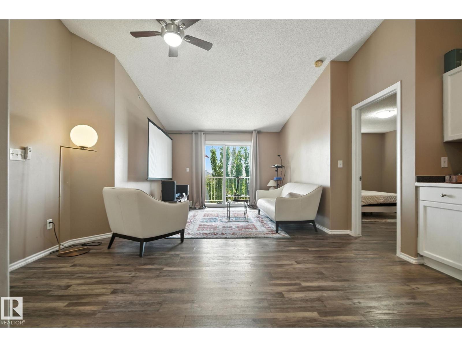 #327 9525 162 Av Nw, Edmonton, Alberta  T5Z 3V2 - Photo 2 - E4463208