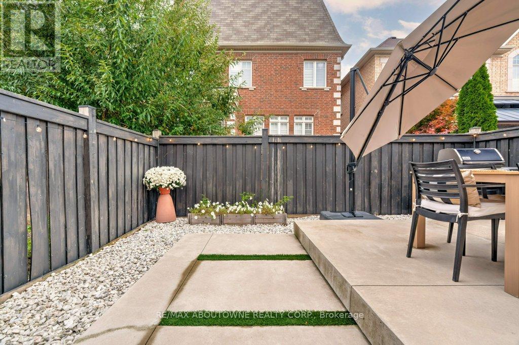 231 Sarah Cline Drive, Oakville, Ontario  L6M 0V3 - Photo 36 - W12478306