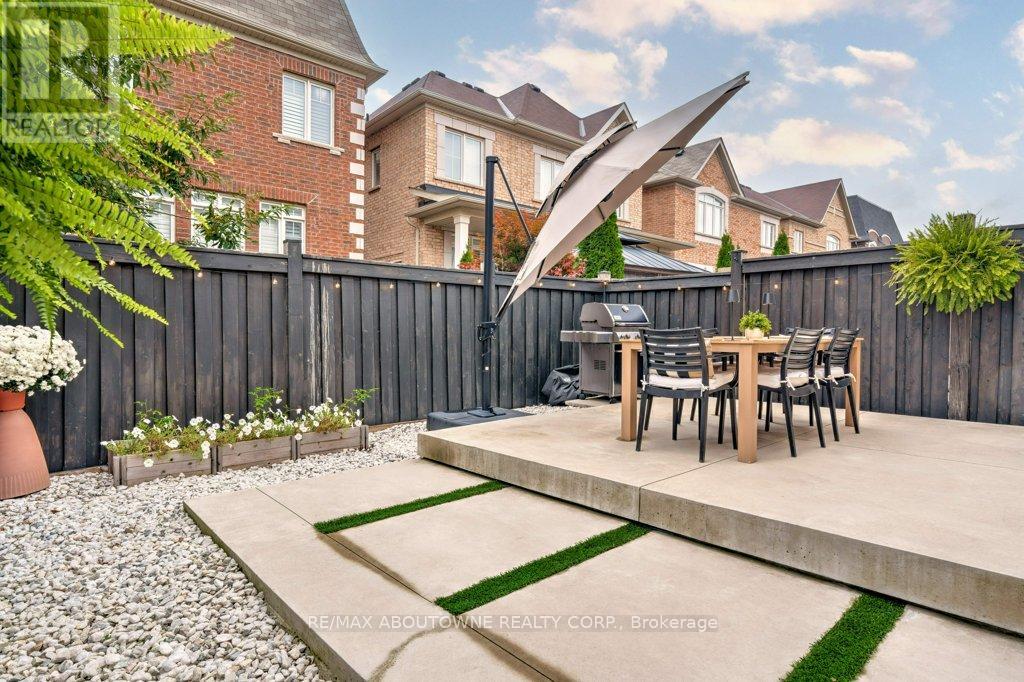 231 Sarah Cline Drive, Oakville, Ontario  L6M 0V3 - Photo 37 - W12478306