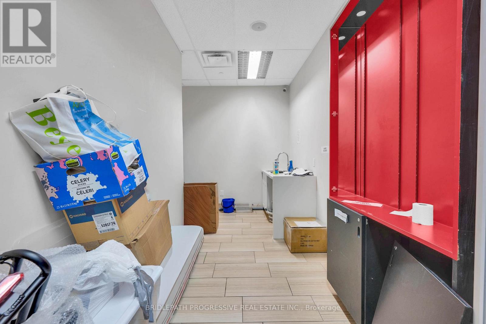 3 - 1644 Bloor Street W, Toronto, Ontario  M6P 1A7 - Photo 19 - W12478325