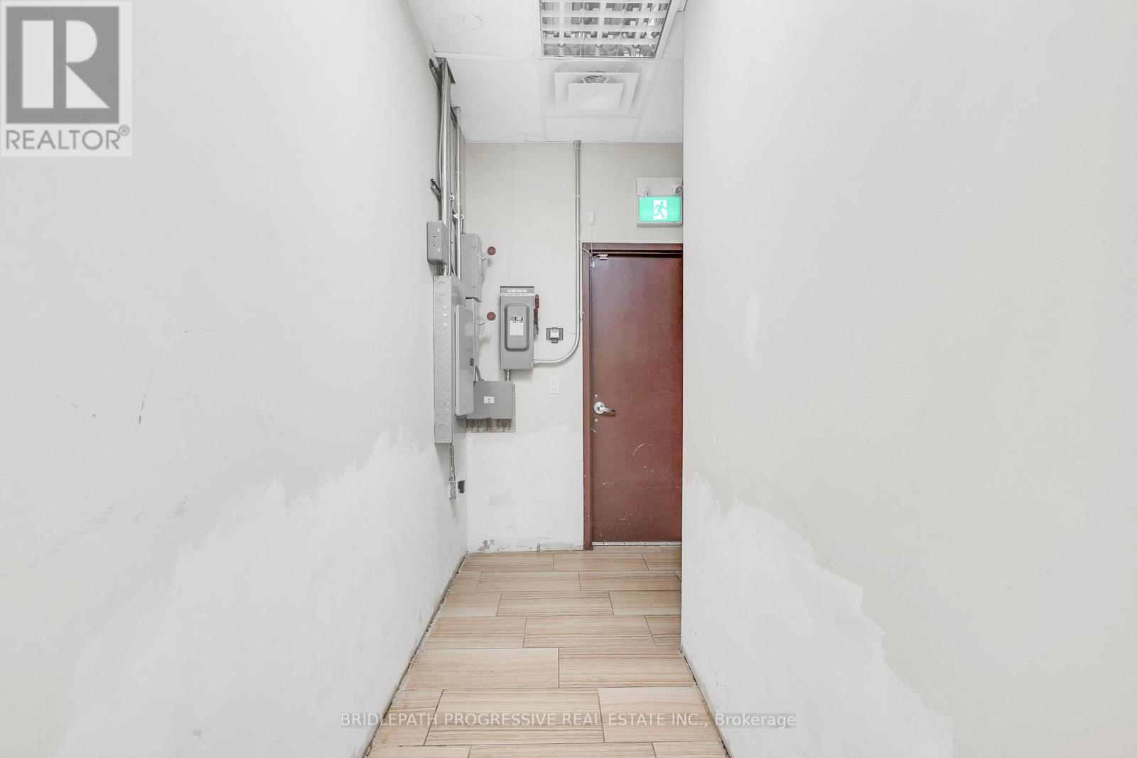 3 - 1644 Bloor Street W, Toronto, Ontario  M6P 1A7 - Photo 22 - W12478325