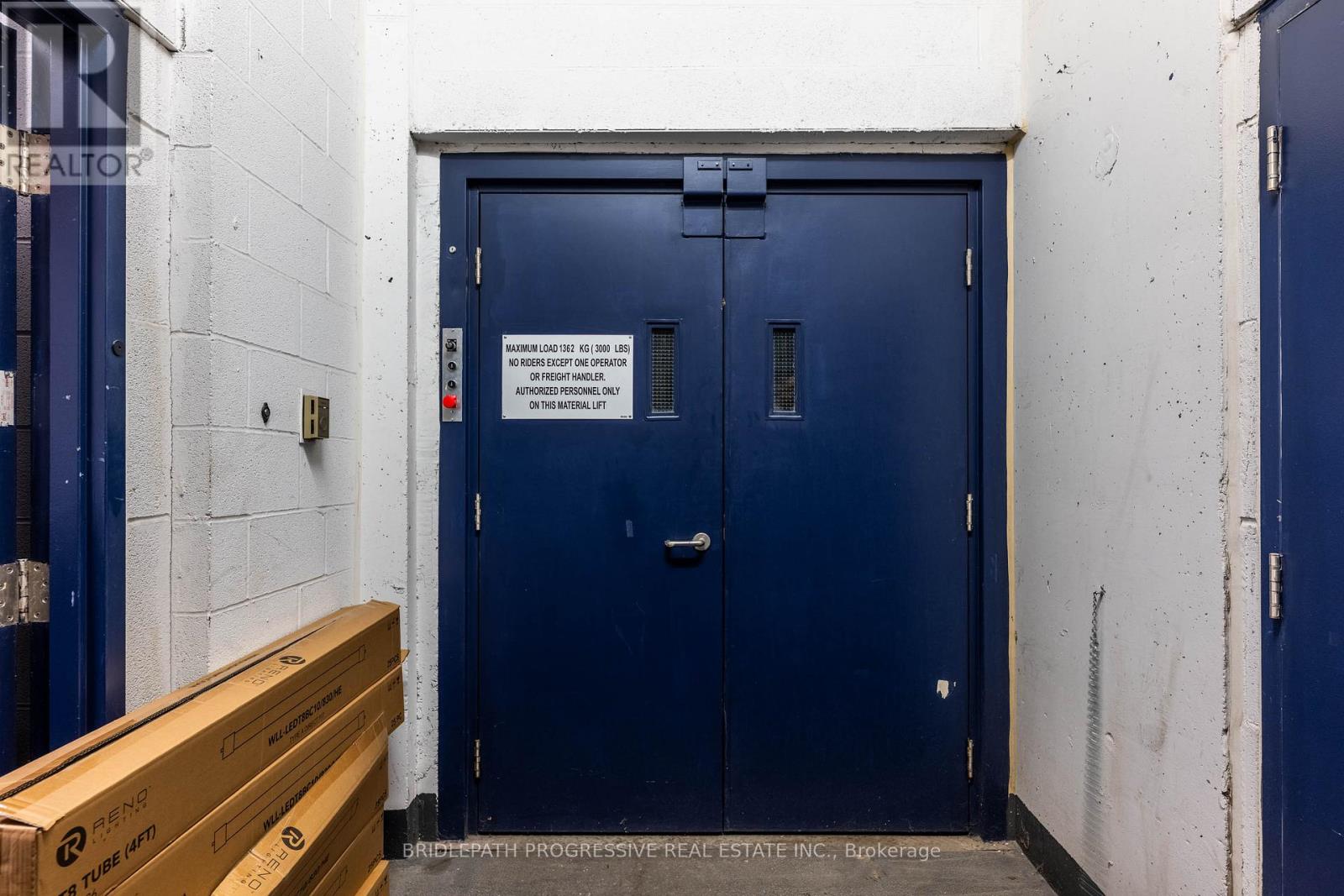 3 - 1644 Bloor Street W, Toronto, Ontario  M6P 1A7 - Photo 27 - W12478325