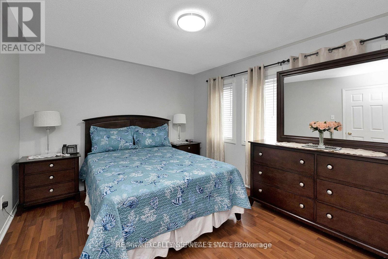 71 Rocky Mountain Crescent, Brampton, Ontario  L6R 1E7 - Photo 16 - W12478332