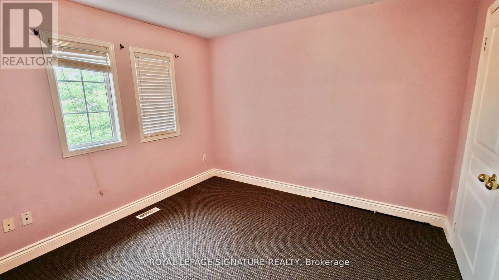5967 Manzanillo Crescent, Mississauga, Ontario  L5M 6Y3 - Photo 9 - W12478337
