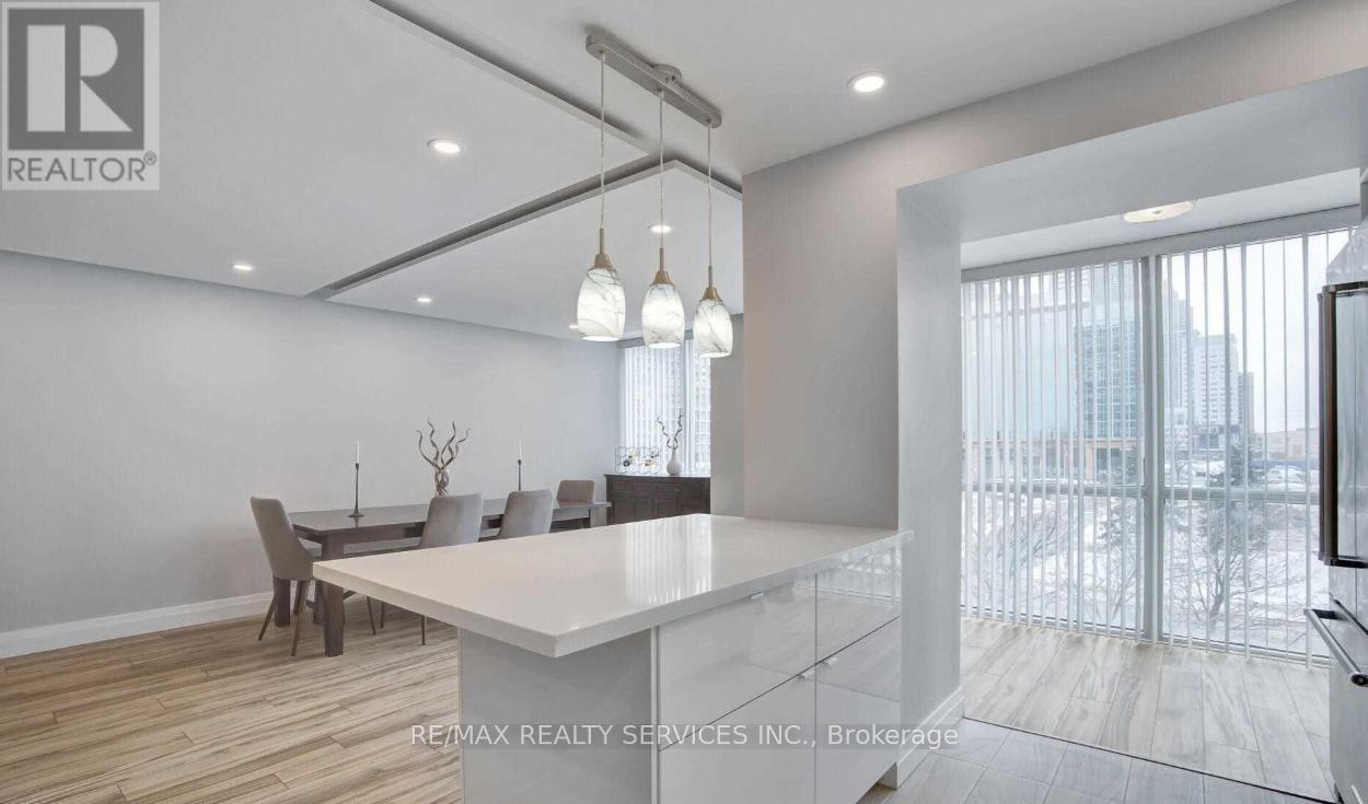 407 - 350 Webb Drive, Mississauga, Ontario  L5B 3W4 - Photo 14 - W12478359