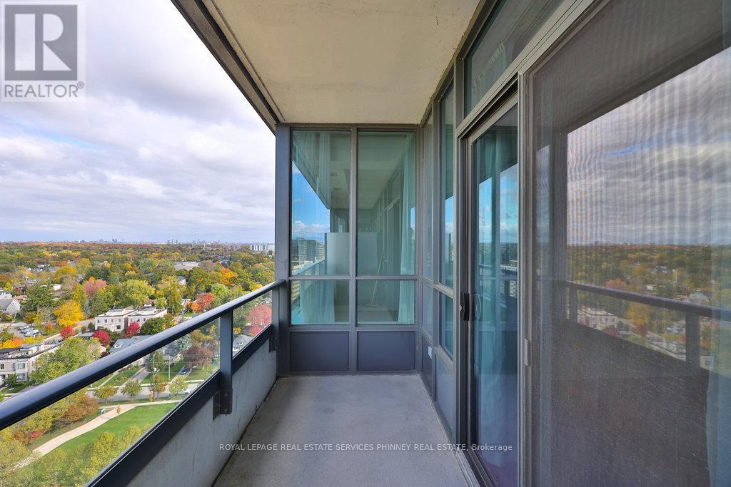1606 - 1 Hurontario Street, Mississauga, Ontario  L5G 0A3 - Photo 32 - W12478363