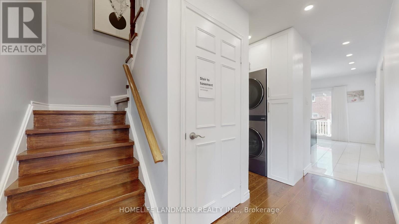 373 Kingsbridge Garden Circle, Mississauga, Ontario  L5R 1K9 - Photo 15 - W12478368