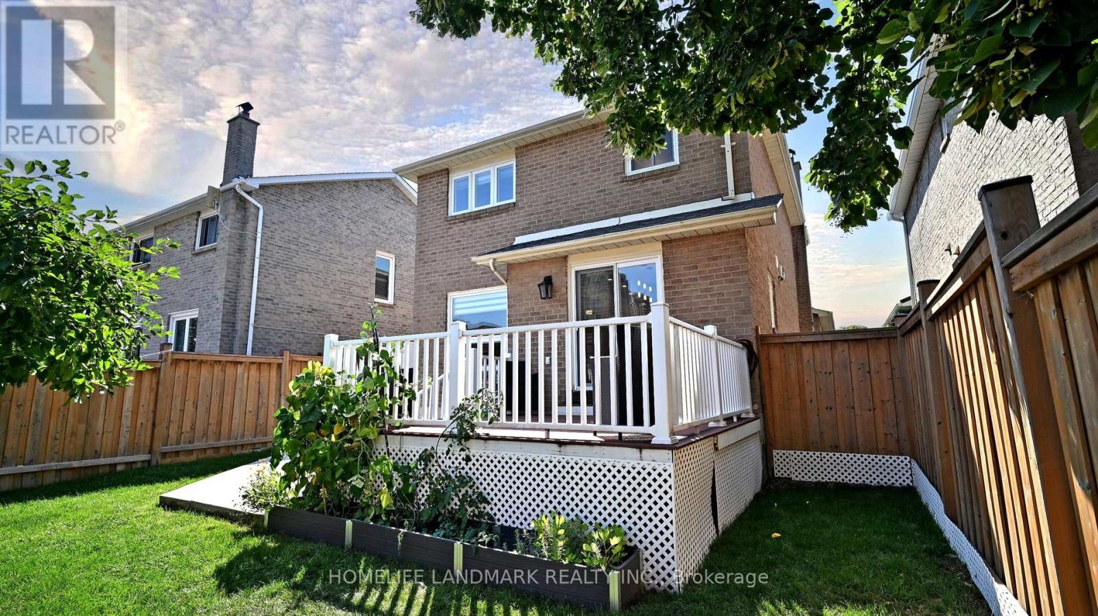 373 Kingsbridge Garden Circle, Mississauga, Ontario  L5R 1K9 - Photo 34 - W12478368