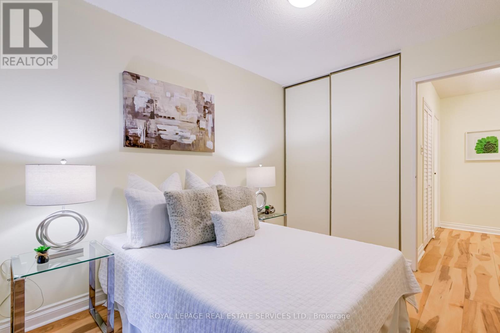 115 - 100 Quebec Avenue, Toronto, Ontario  M6P 4B8 - Photo 16 - W12478392