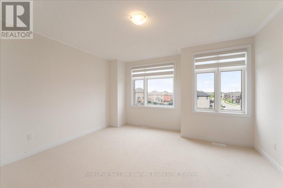 3077 Perkins Way, Oakville, Ontario  L6H 7G1 - Photo 16 - W12478396