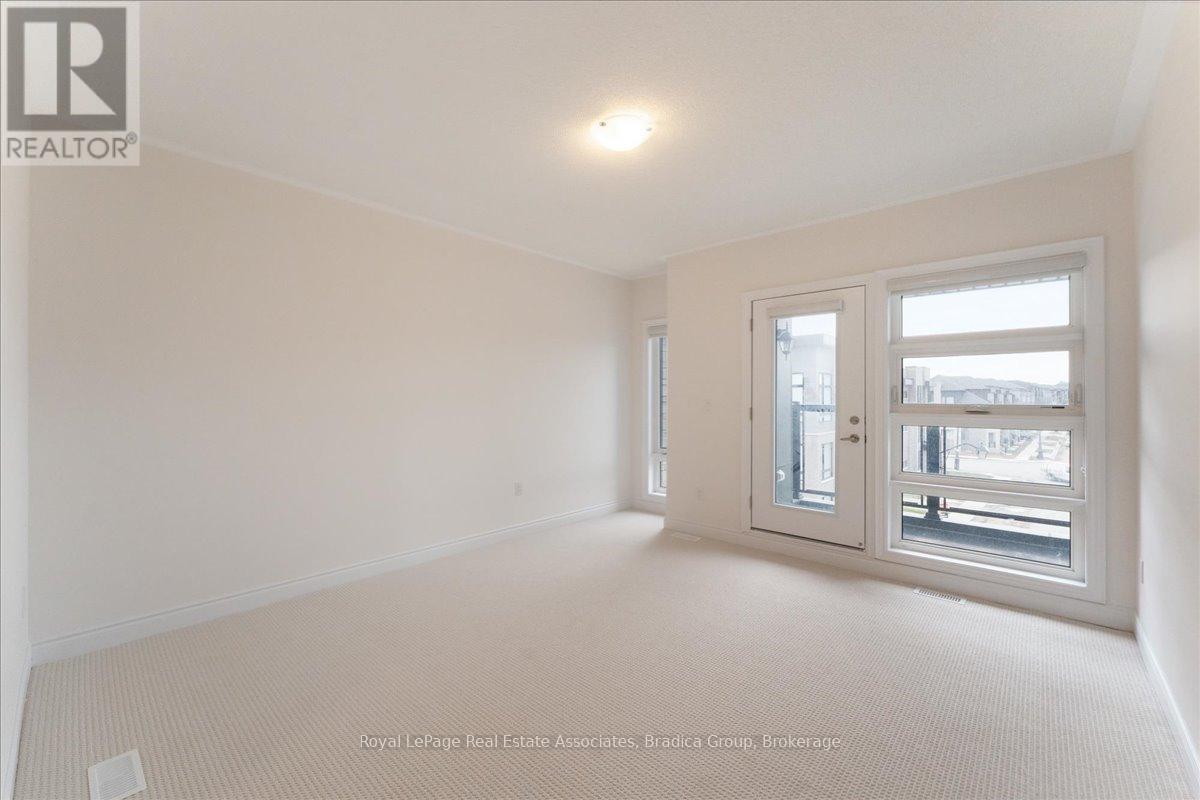 3077 Perkins Way, Oakville, Ontario  L6H 7G1 - Photo 28 - W12478396