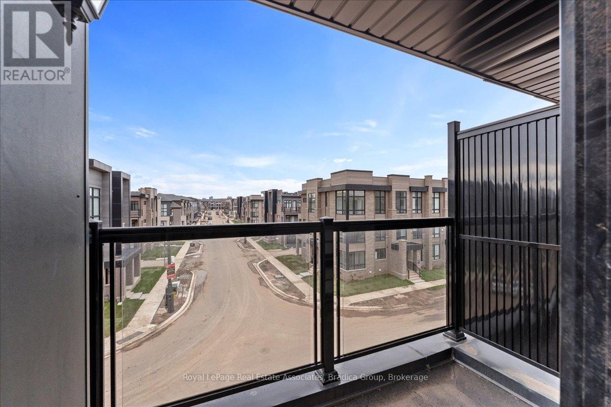 3077 Perkins Way, Oakville, Ontario  L6H 7G1 - Photo 29 - W12478396