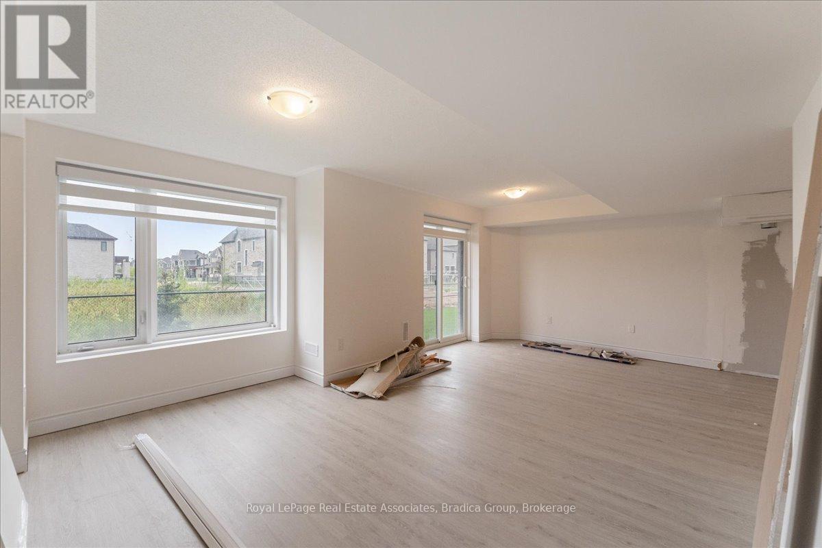 3077 Perkins Way, Oakville, Ontario  L6H 7G1 - Photo 32 - W12478396