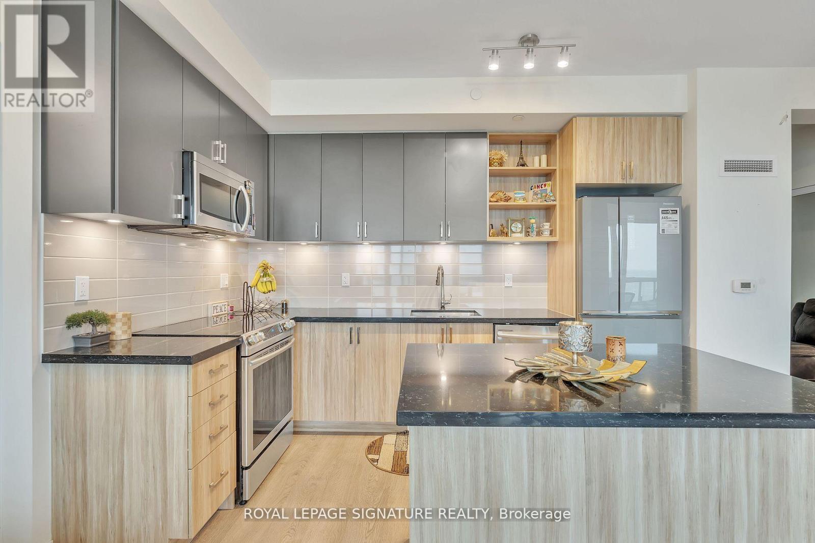 1602 - 4677 GLEN ERIN DRIVE, Mississauga, Ontario