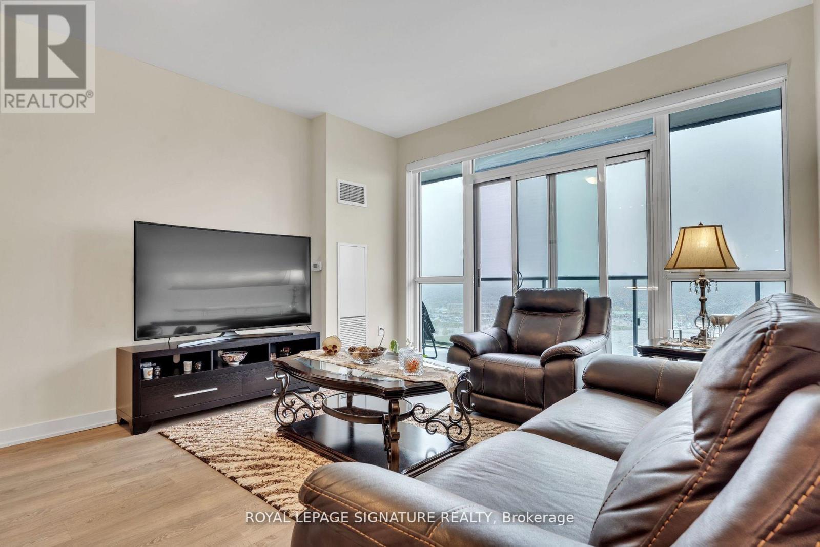 1602 - 4677 Glen Erin Drive, Mississauga, Ontario  L5M 2E3 - Photo 9 - W12478415