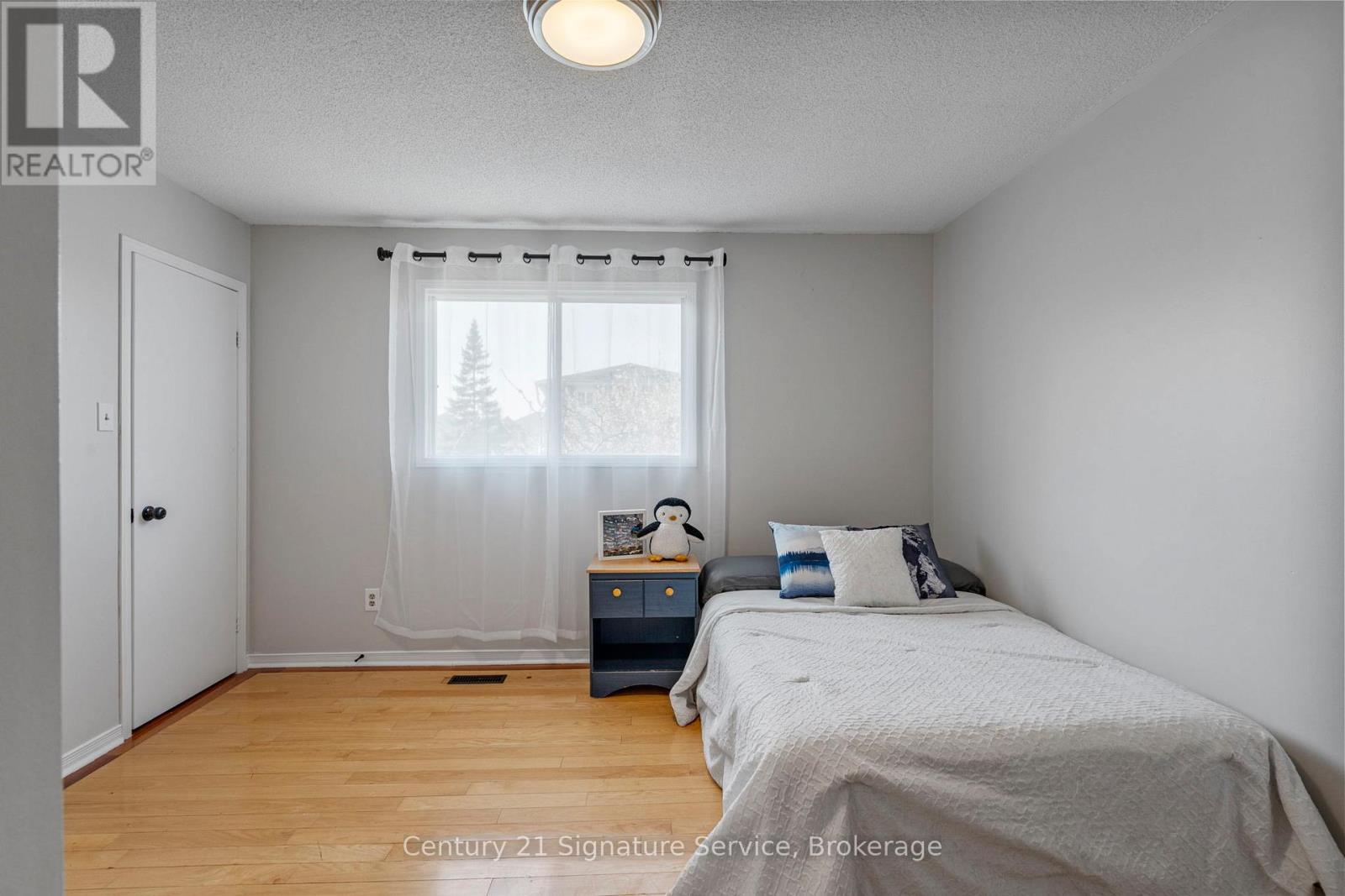 80 Dutch Crescent, Brampton, Ontario  L6Y 3X1 - Photo 10 - W12478430