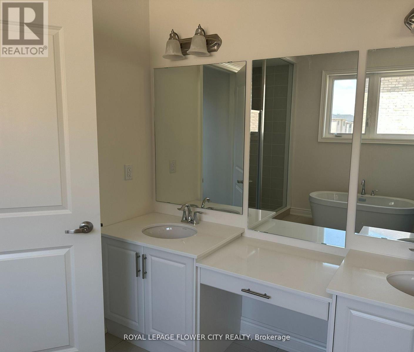 7 Ann Mckee Street, Caledon, Ontario  L7C 4M8 - Photo 11 - W12478434
