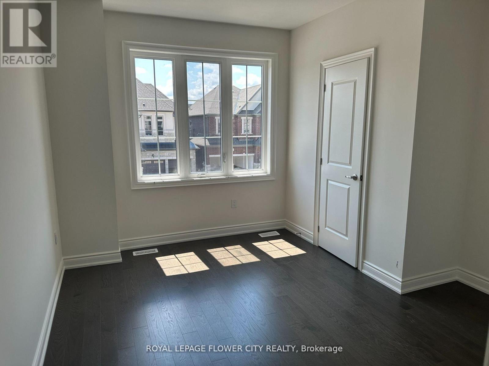 7 Ann Mckee Street, Caledon, Ontario  L7C 4M8 - Photo 17 - W12478434