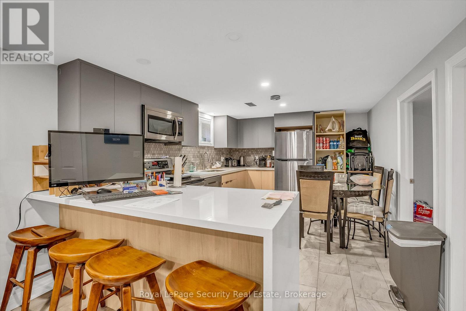 39 Boniface Avenue, Toronto, Ontario  M9W 1T5 - Photo 25 - W12478447