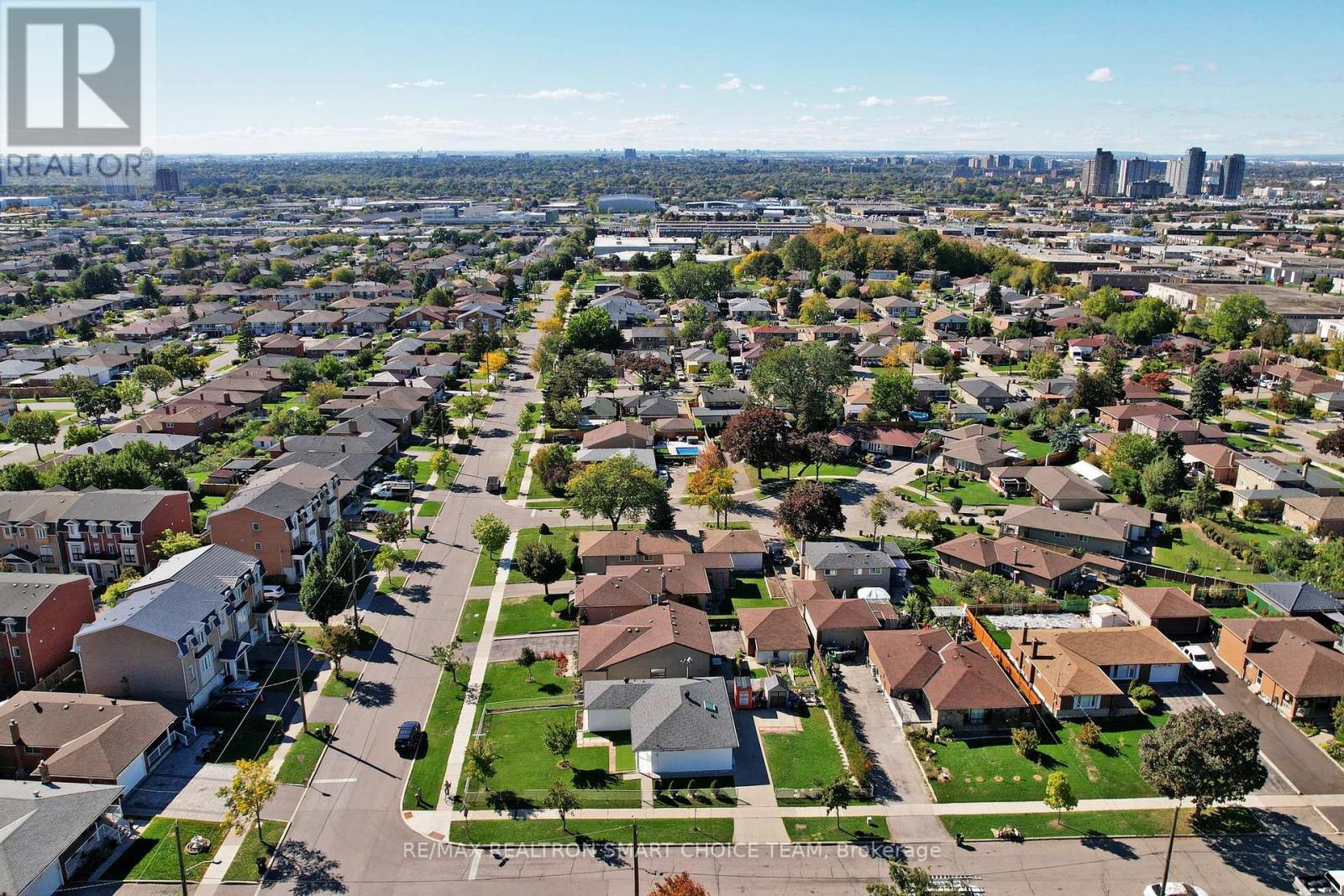 16 Frith Road, Toronto, Ontario  M3N 1G1 - Photo 42 - W12478455