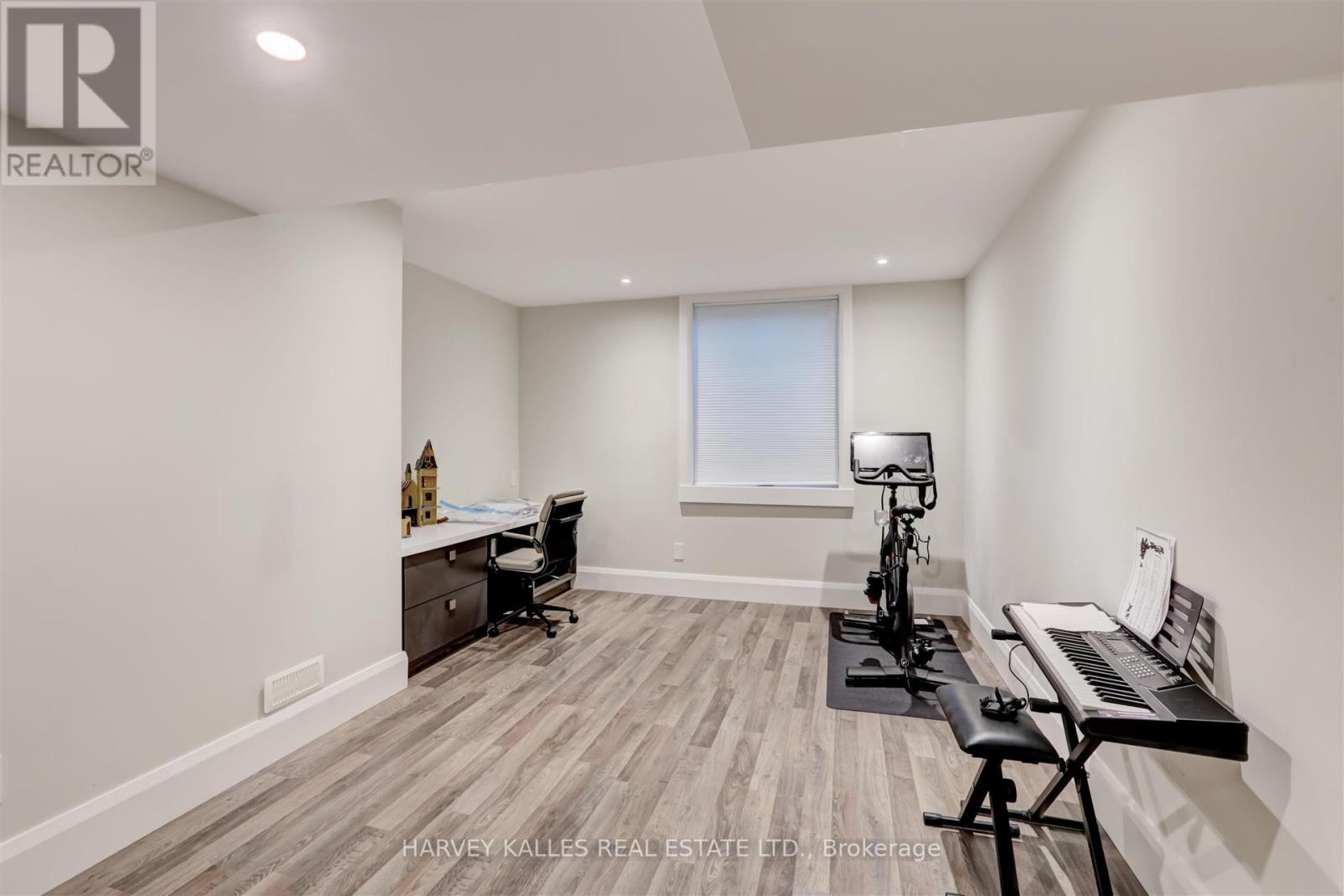 366 Galt Avenue, Oakville, Ontario  L6J 3P3 - Photo 24 - W12478474