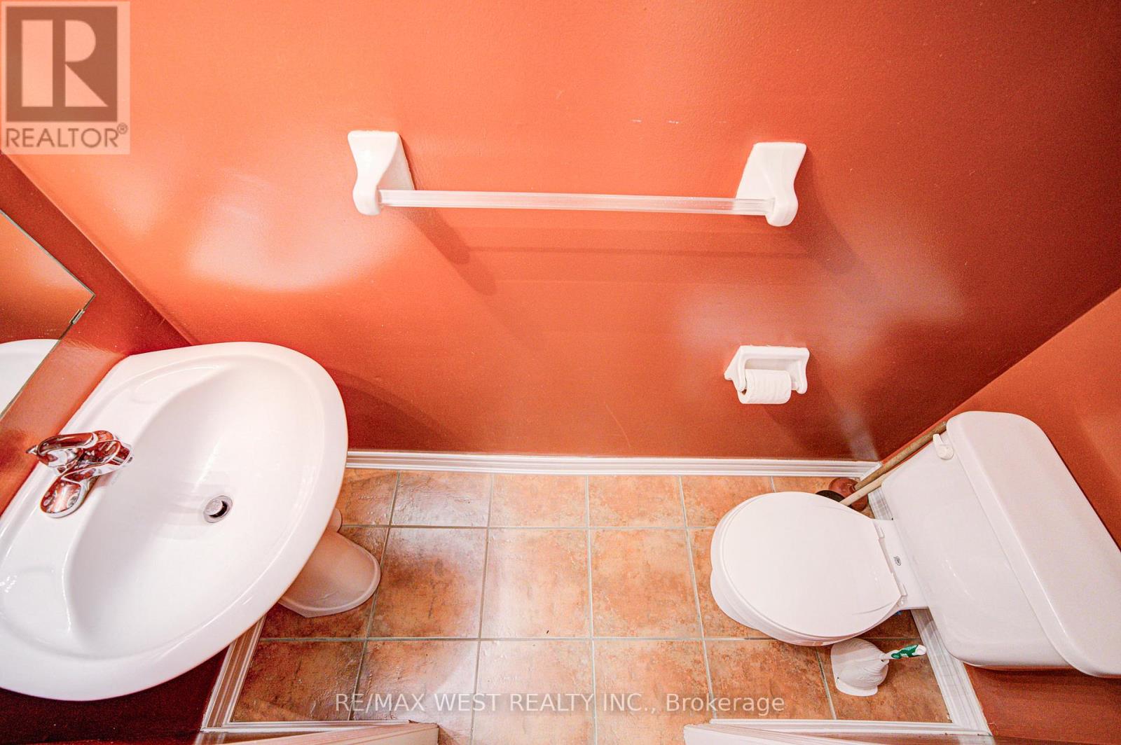 12 Eaglefield Gate, Brampton, Ontario  L7A 3S2 - Photo 28 - W12478475