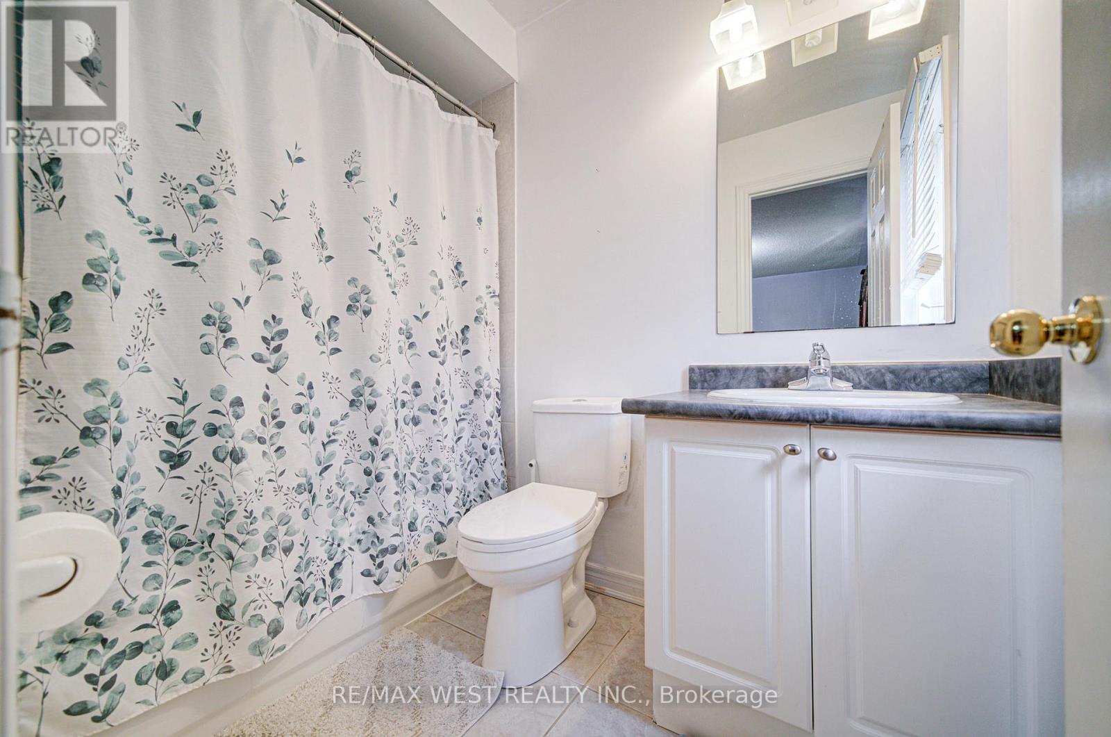 12 Eaglefield Gate, Brampton, Ontario  L7A 3S2 - Photo 29 - W12478475