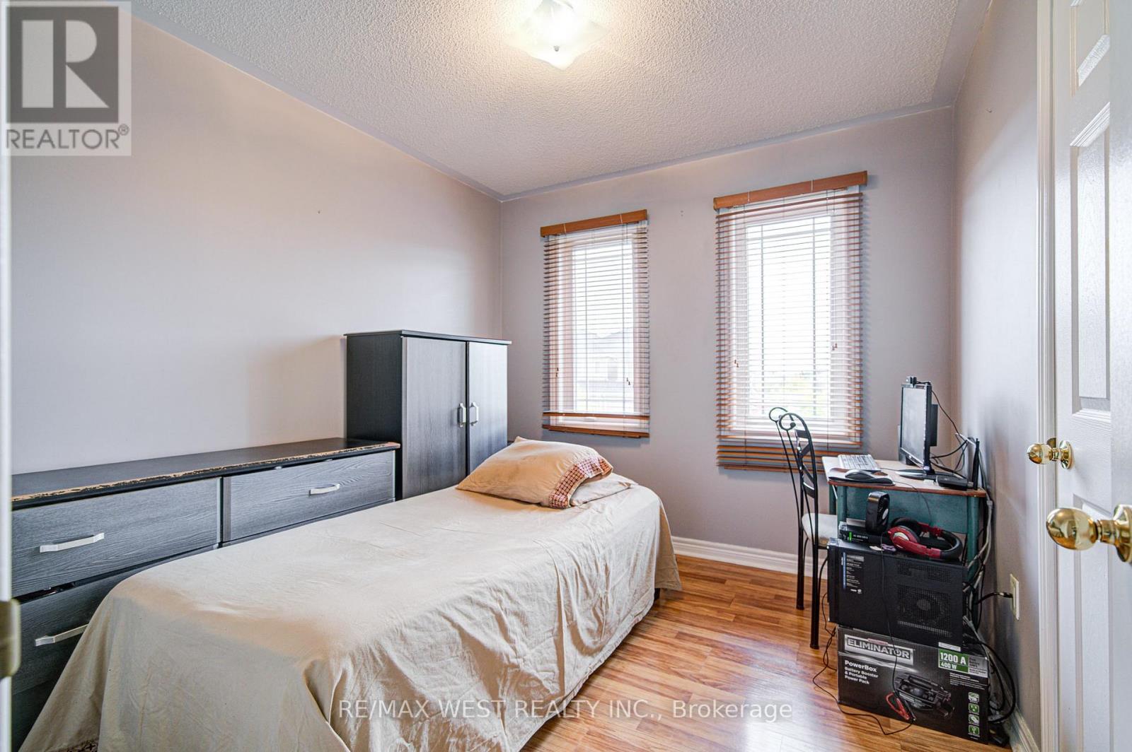 12 Eaglefield Gate, Brampton, Ontario  L7A 3S2 - Photo 34 - W12478475