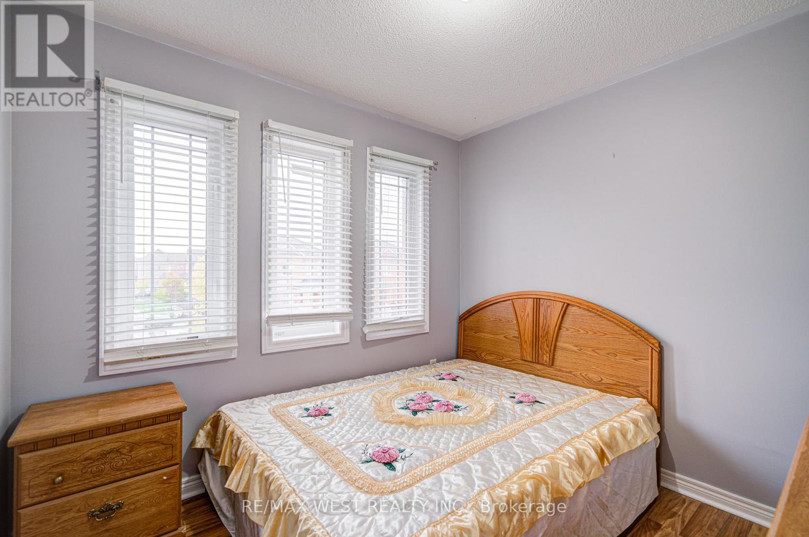 12 Eaglefield Gate, Brampton, Ontario  L7A 3S2 - Photo 37 - W12478475