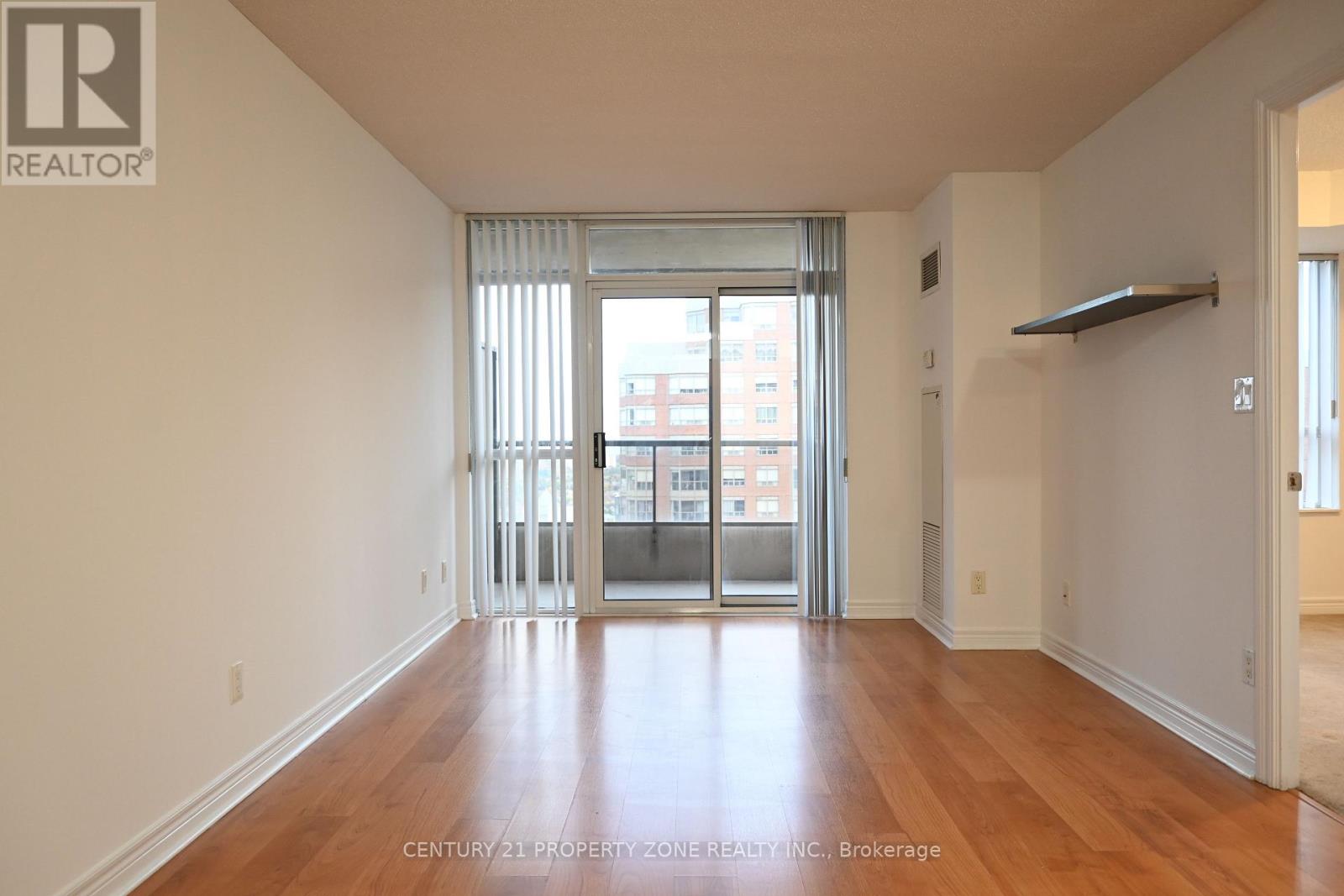 1908 - 310 Burnhamthorpe Road W, Mississauga, Ontario  L5B 4P9 - Photo 9 - W12478518
