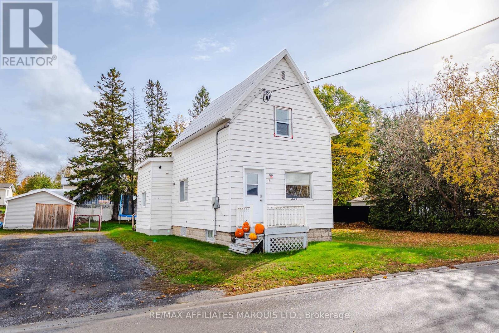 18 Mechanic Street W, North Glengarry, Ontario  K0C 1T0 - Photo 1 - X12478596