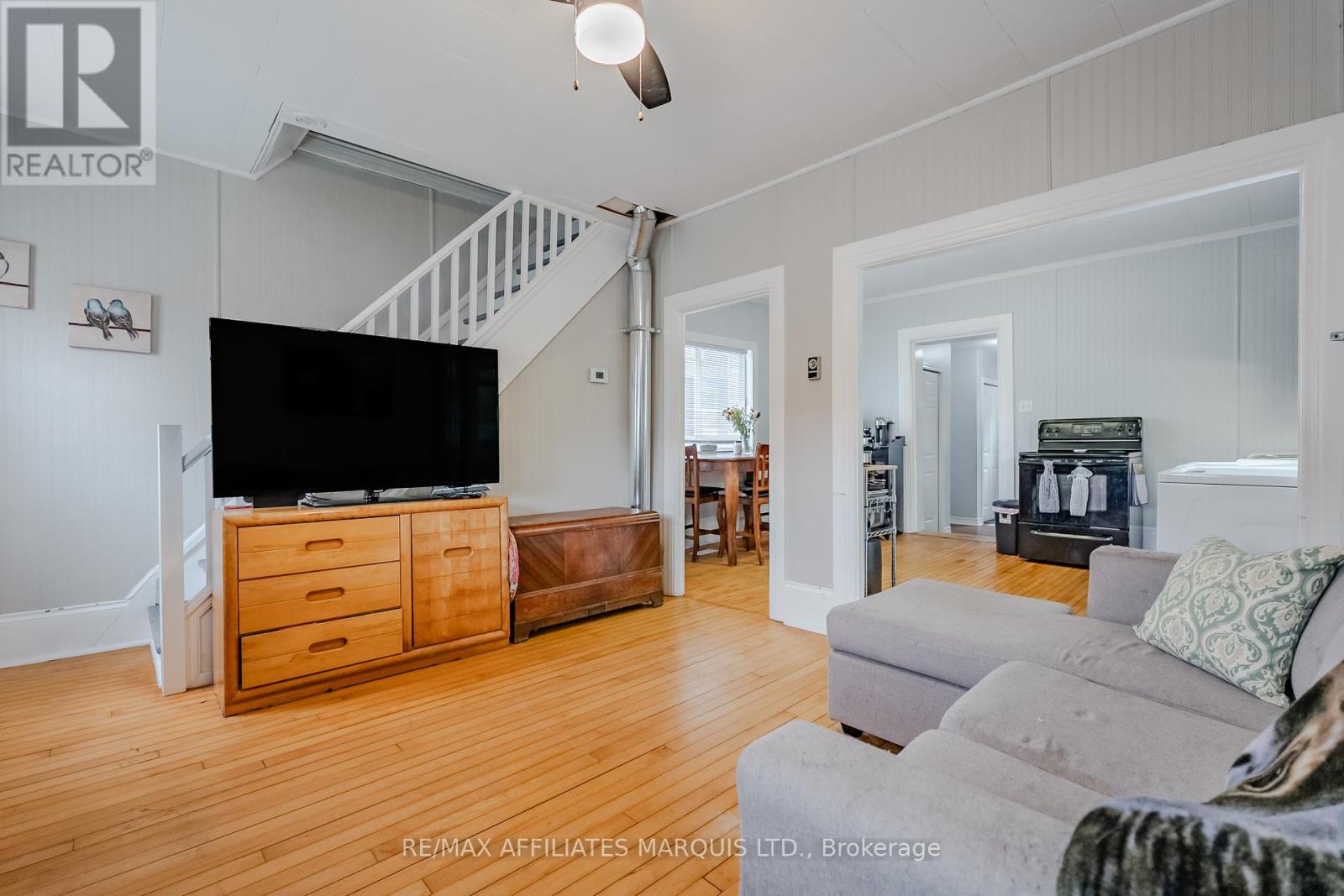 18 Mechanic Street W, North Glengarry, Ontario  K0C 1T0 - Photo 15 - X12478596