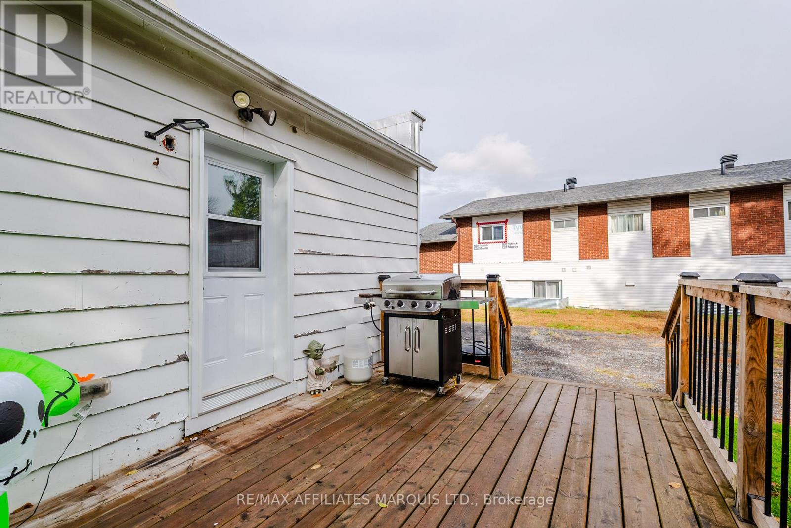 18 Mechanic Street W, North Glengarry, Ontario  K0C 1T0 - Photo 32 - X12478596