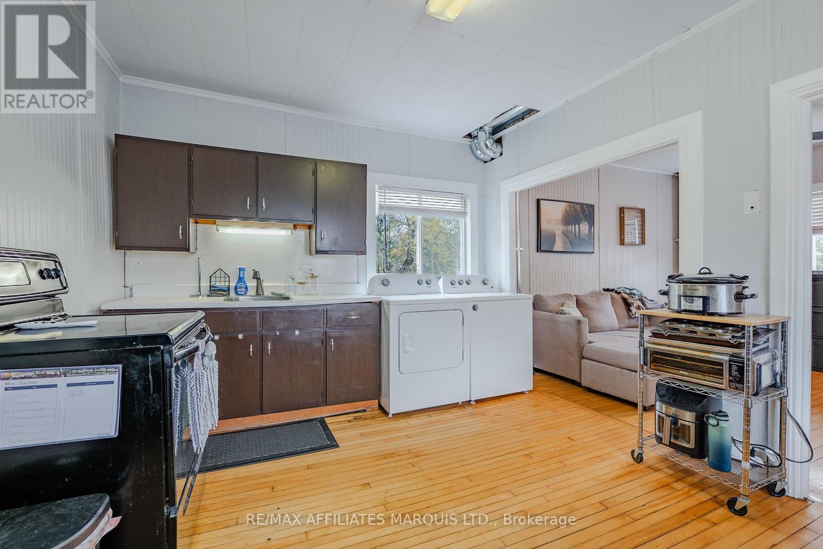 18 Mechanic Street W, North Glengarry, Ontario  K0C 1T0 - Photo 8 - X12478596